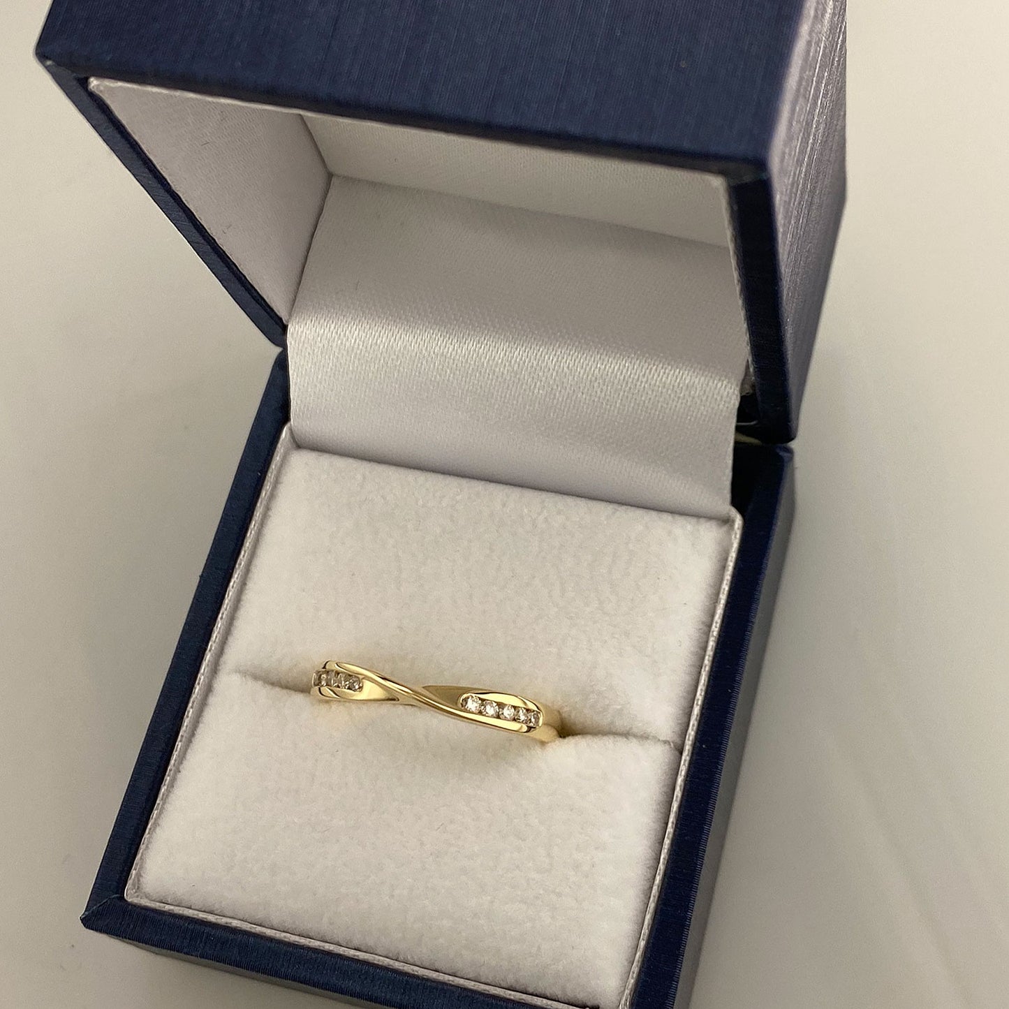 Crossover Pattern Wedding Ring In 18ct Yellow Gold 2.5mm Wide With Eight Diamonds