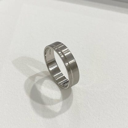 Asymmetric Line Pattern 950 Platinum 5mm Flat Wedding Ring