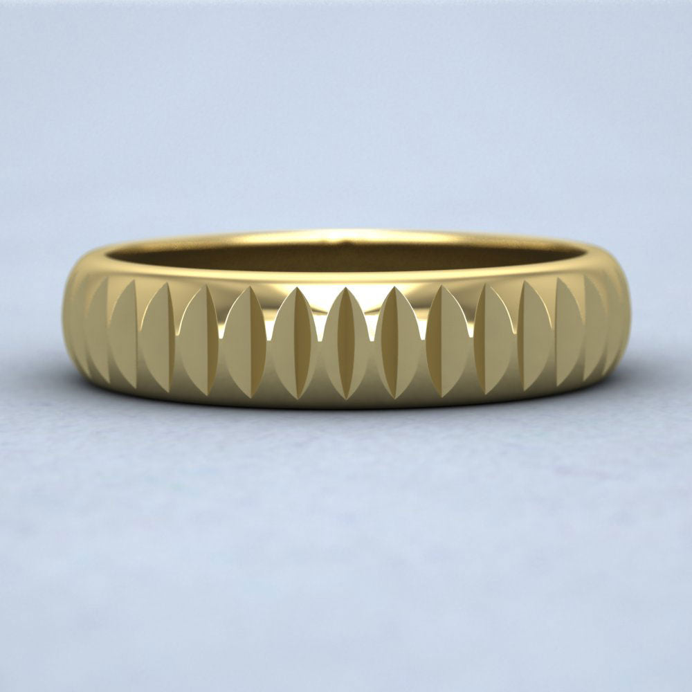 Cut Leaf Across Pattern 9ct Yellow Gold 5mm Wedding Ring