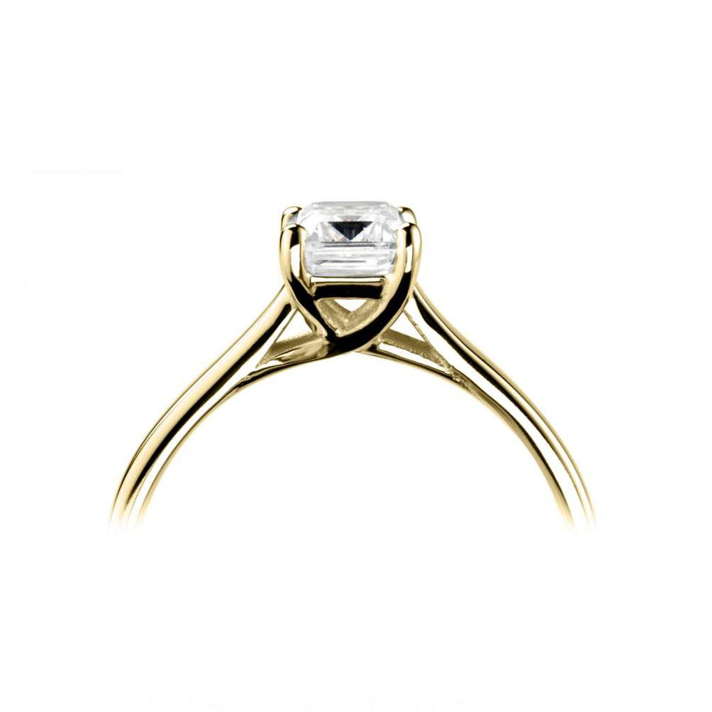 18ct Yellow Gold Emerald Cut Diamond Ring