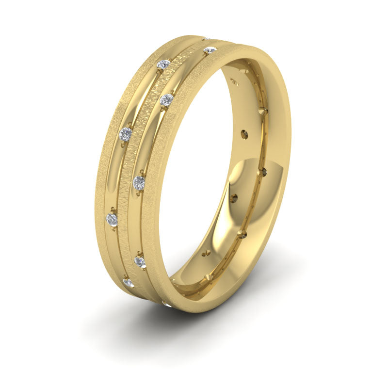 Twenty Diamond Set 18ct Yellow Gold 5mm Wedding Ring With Grooves
