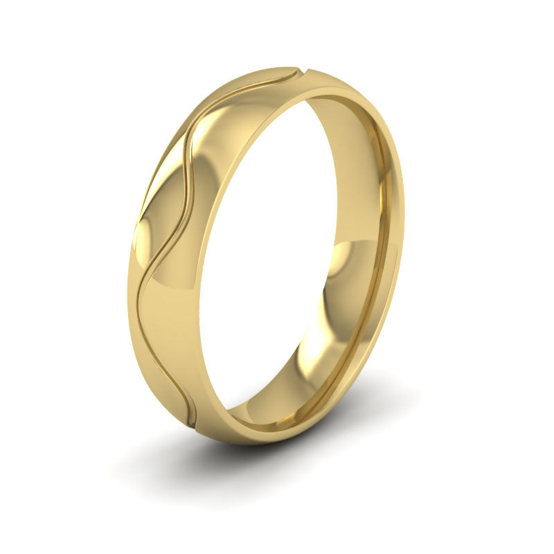 <p>18ct Yellow Gold Wave Patterned Wedding Ring.  5mm Wide And Court Shaped For Comfortable Fitting</p>