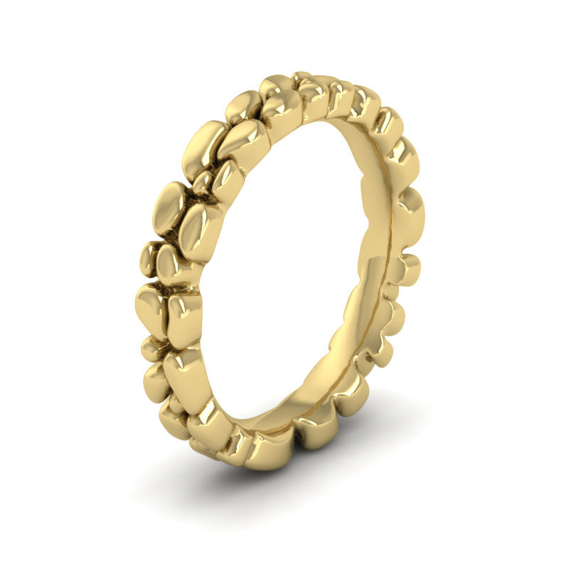 <p>Pebbles Wedding Ring In 14ct Yellow Gold.  35mm Wide And Court Shaped For Comfortable Fitting</p>