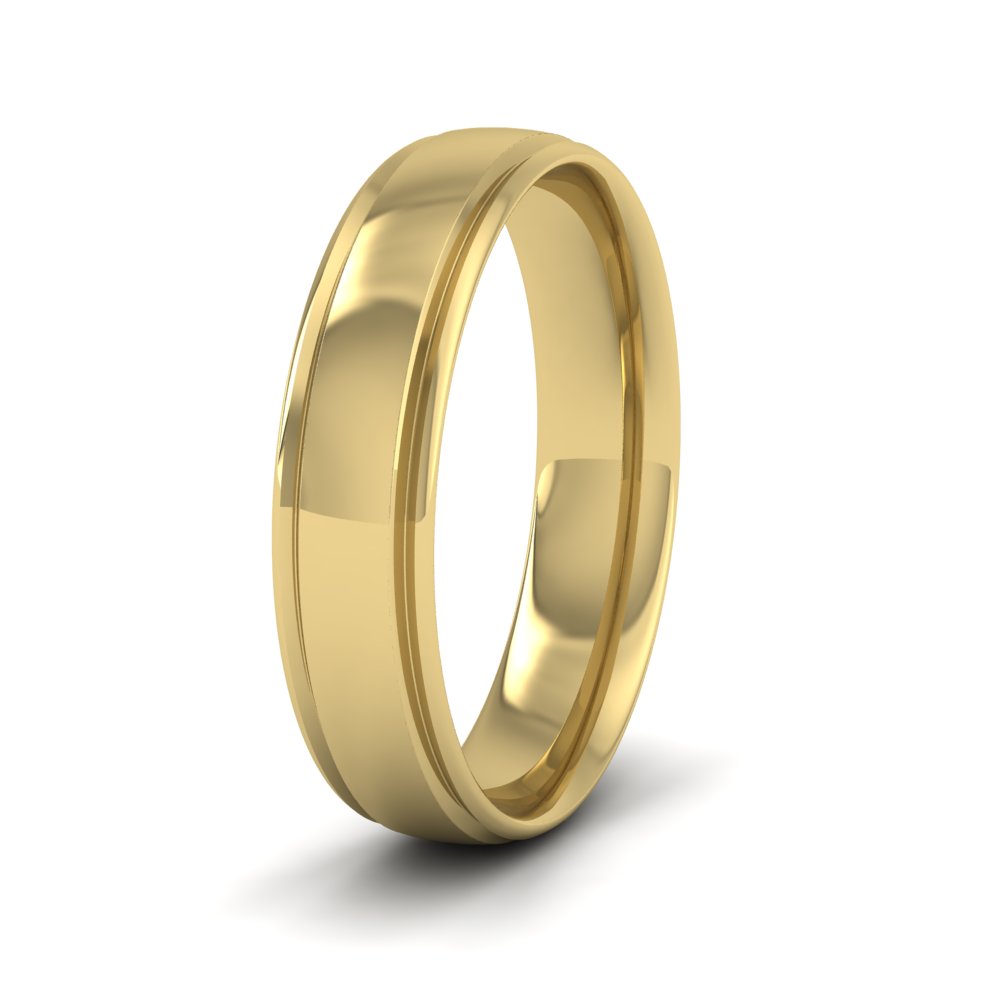 Edge Line Patterned 14ct Yellow Gold 5mm Wedding Ring