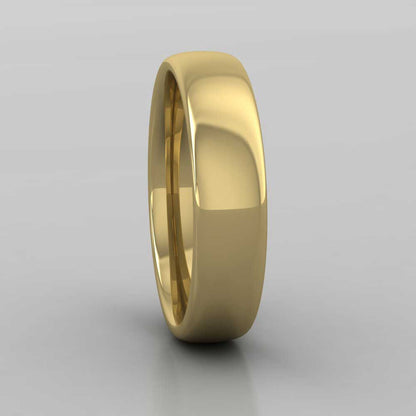 18ct Yellow Gold 5mm Cushion Court Shape (Comfort Fit) Extra Heavy Weight Wedding Ring Right View